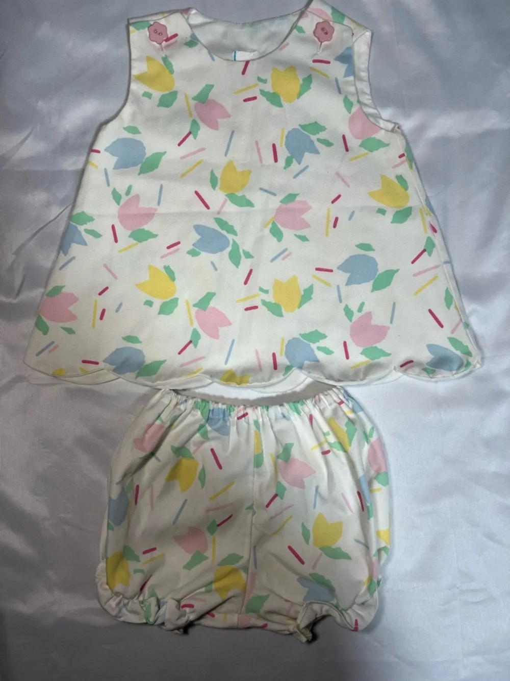 Vintage Baby Girls 2Pc Set 18M Pastel Floral Apron Top Bloomers Outfit